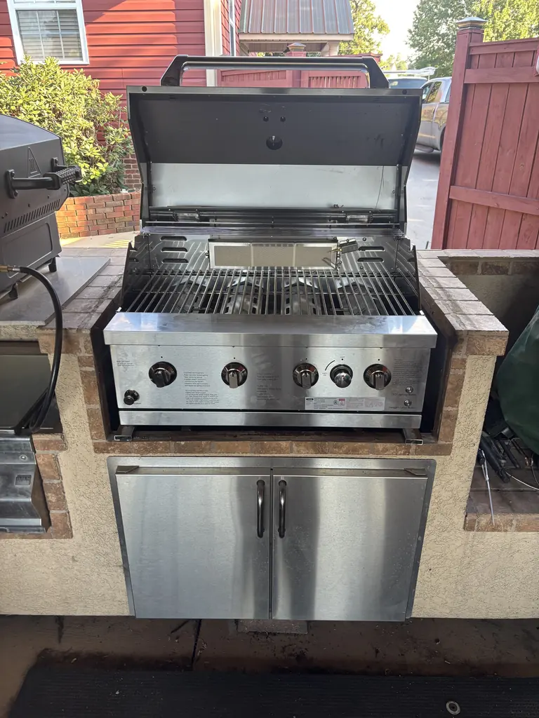 Built-in outdoor gas grill hooked up